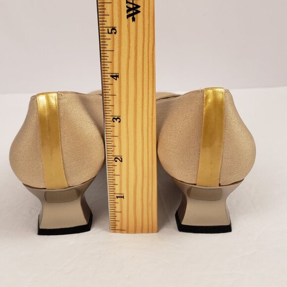 Stuart Weitzman 8B Tan Gold Womens Heels Shoes Pumps Spain - Picture 9 of 16